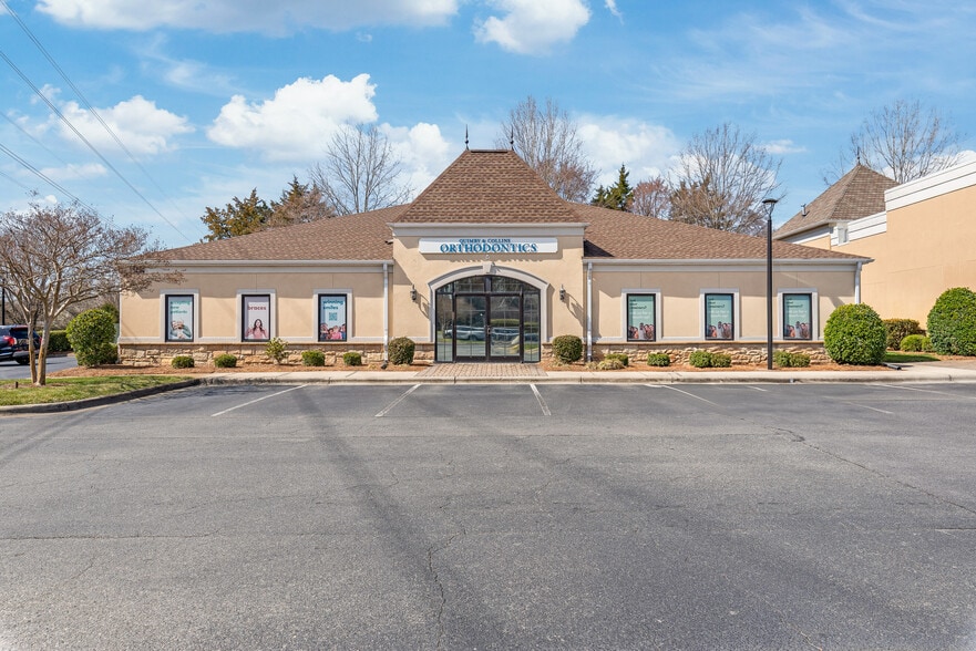 More Photos Of 8125 Ardrey Kell Rd, Charlotte Medical For Sale