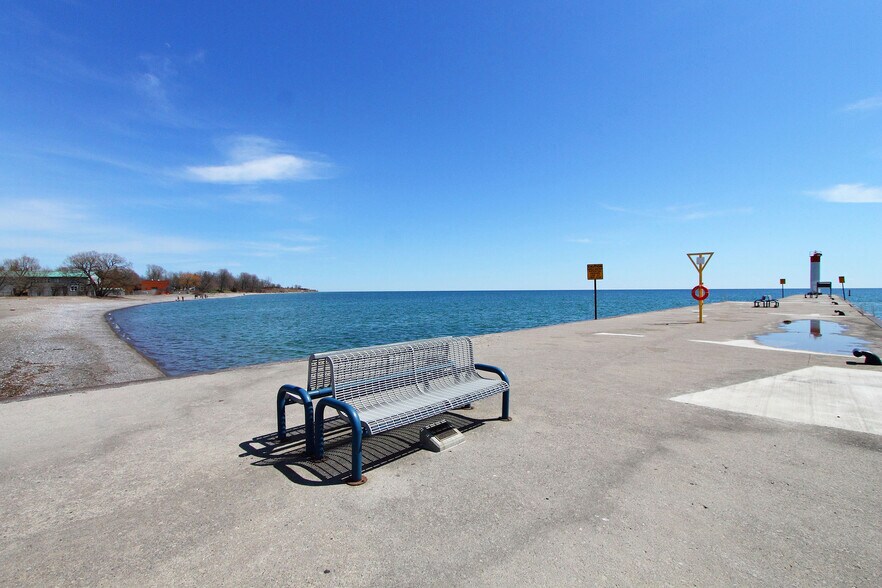 More Photos Of 250 Water St, Whitby Office Residential For Lease