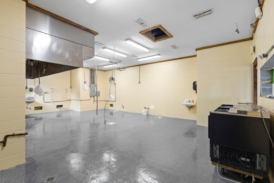 More Photos Of 275 Timber Island Rd, Carrabelle Restaurant For Sale