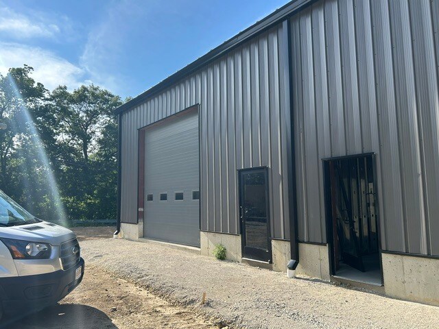More Photos Of 93 Tenney St, Georgetown Flex For Lease