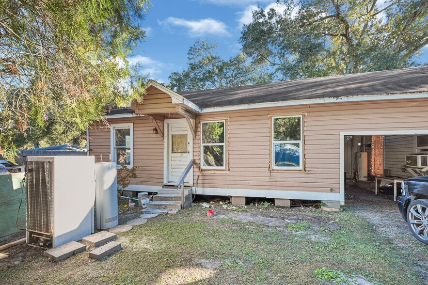More Photos Of 404 W 3rd St, League City Manufactured Housing Mobile Home Park For Sale