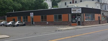 More Photos Of 164 Main St, Oakville Storefront Retail Residential For Lease
