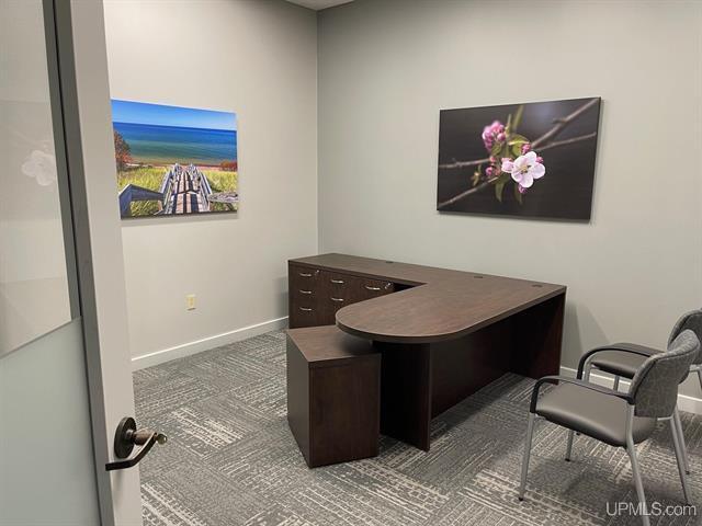More Photos Of 901 Razorback Dr, Houghton Storefront For Sale