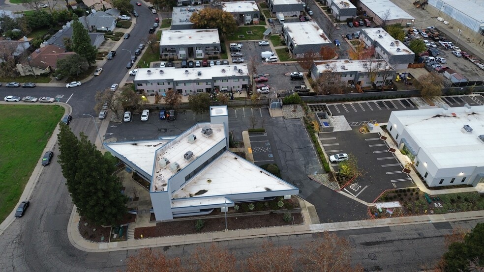 More Photos Of 1613 Santa Clara Dr, Roseville Office For Sale