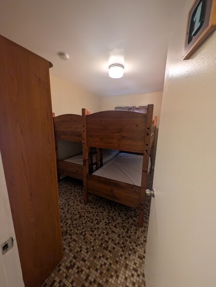 More Photos Of 101 Marapai Rd, Prescott Specialty For Sale