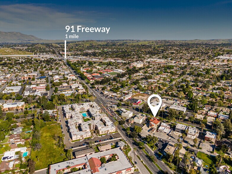 More Photos Of 7121 Magnolia Ave, Riverside Office For Sale