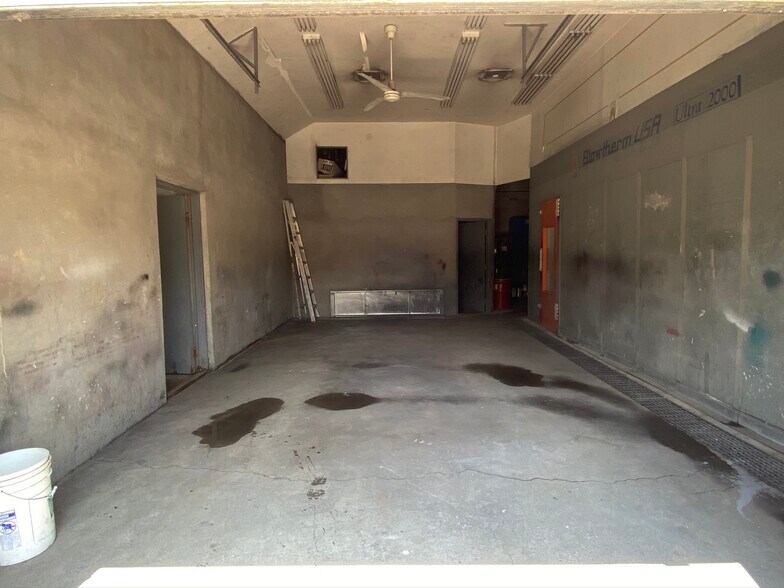 More Photos Of 182 North St, Rye Auto Repair For Sale