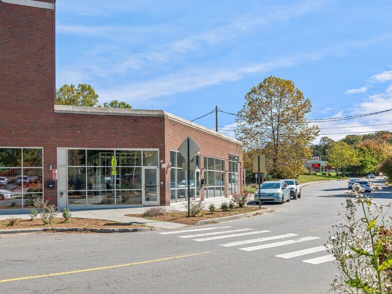 More Photos Of 408 Depot St, Asheville Medical For Sale