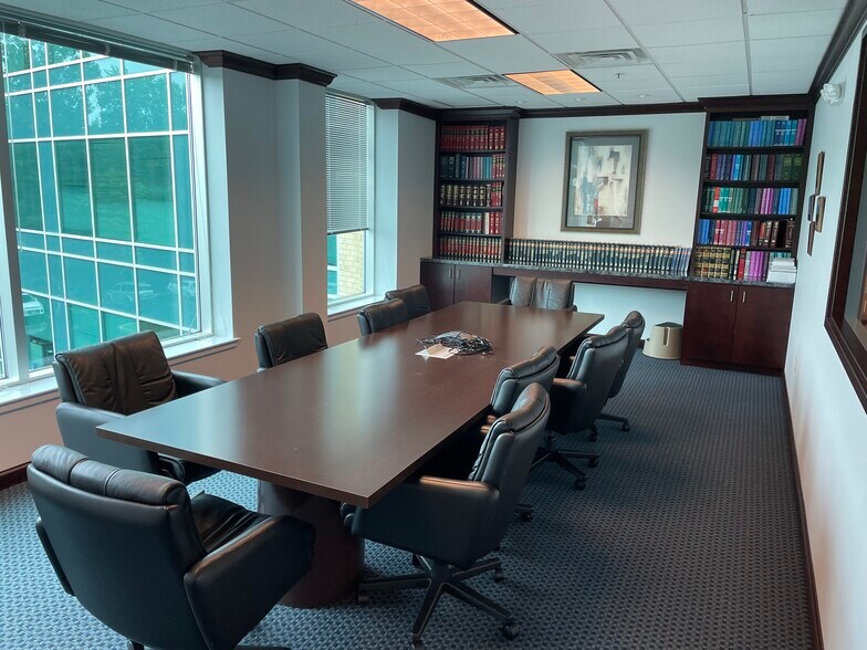 More Photos Of 500 Office Center Dr, Fort Washington Unknown For Lease