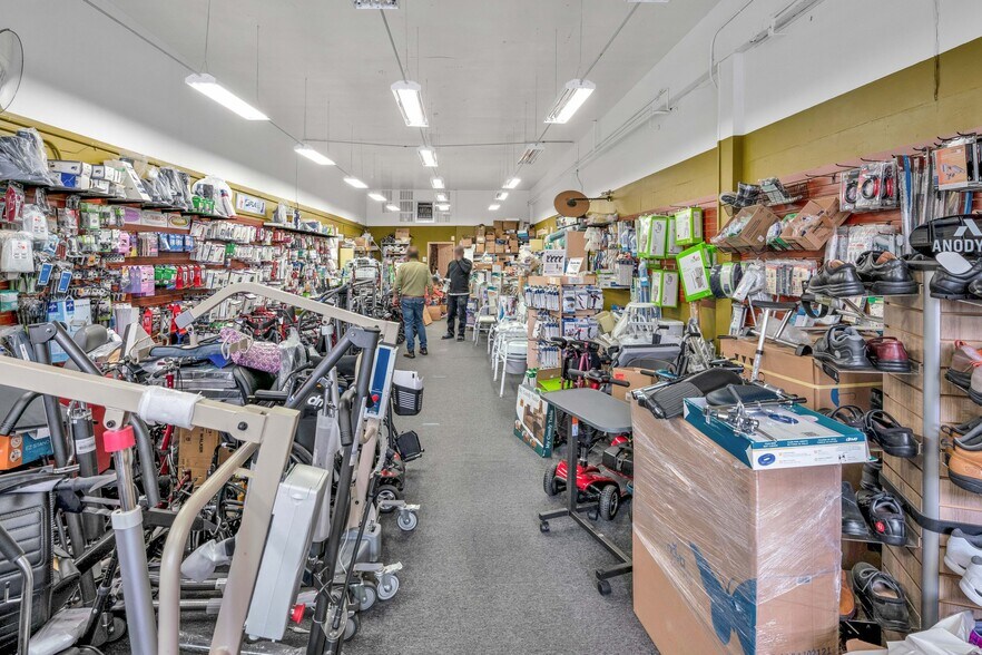 More Photos Of 826-832 B St, Hayward Storefront Retail Office For Sale