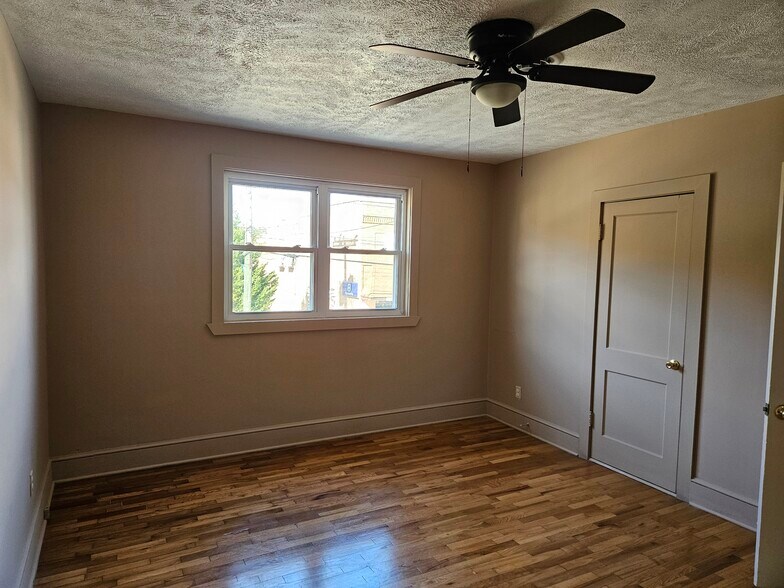 More Photos Of 201 S Main St, Gretna Apartments For Sale