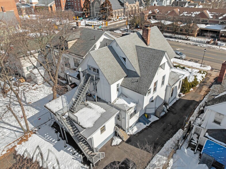 More Photos Of 137 Livingston Ave, New Brunswick Office Residential For Sale