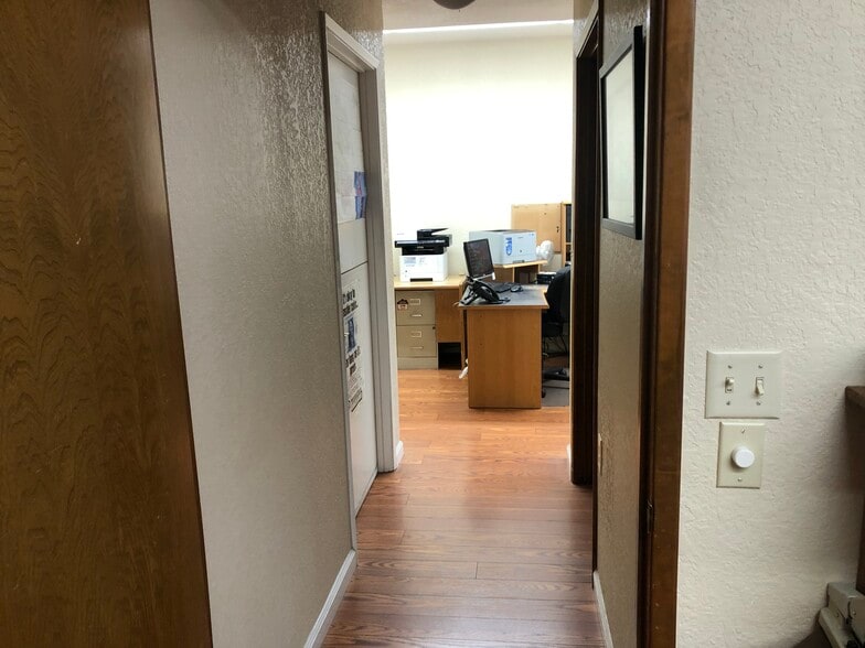 More Photos Of 1608 F St, Modesto Loft Creative Space For Sale