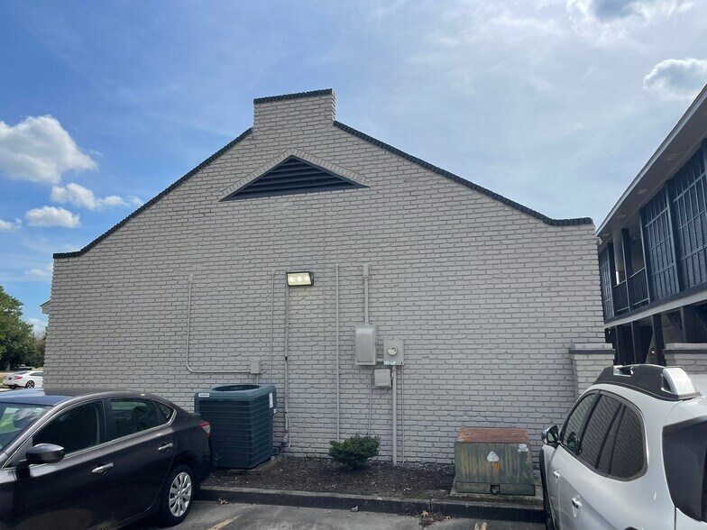 More Photos Of 11603 Newcastle Ave, Baton Rouge Office For Lease