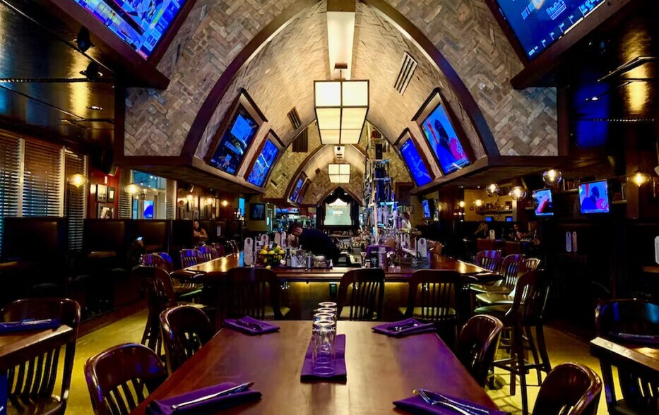 More Photos Of 350 E Las Olas Blvd, Fort Lauderdale Office For Lease