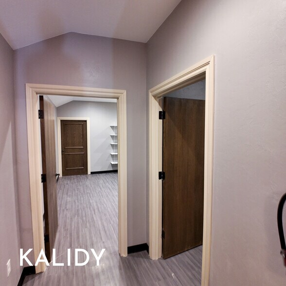 More Photos Of 2220 NW 164th St, Edmond Office For Sale