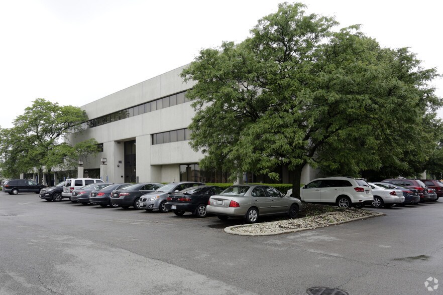 More Photos Of 7501 Lemont Rd, Woodridge Office For Lease