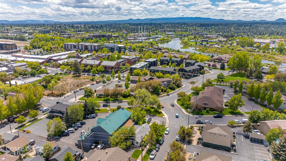 More Photos Of 846 NW Colorado Ave, Bend Office For Sale
