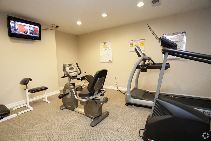 More Photos Of 5600 Salem Run Blvd, Fredericksburg Apartments For Sale