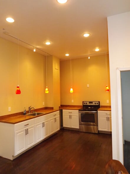 More Photos Of 9 N Broadway, Schenectady Storefront Retail Residential For Sale