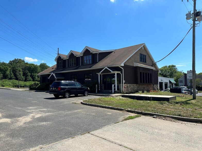 More Photos Of 47 Tennent Rd, Morganville Restaurant For Sale