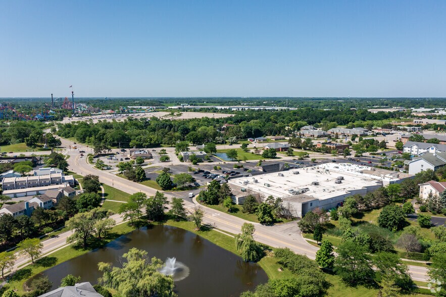 More Photos Of 5320-5340 Grand Ave, Gurnee General Retail For Sale