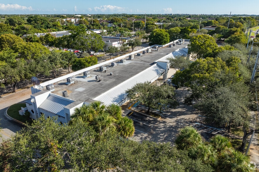 More Photos Of 8901-8933 W Oakland Park Blvd, Sunrise Unknown For Lease