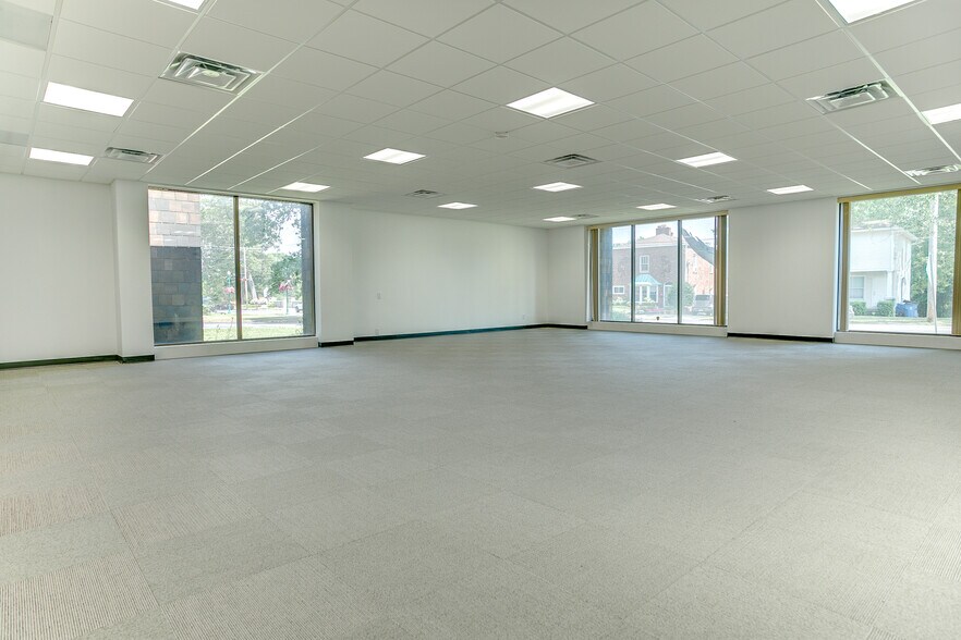 More Photos Of 2710 College Ave, Alton Medical For Lease