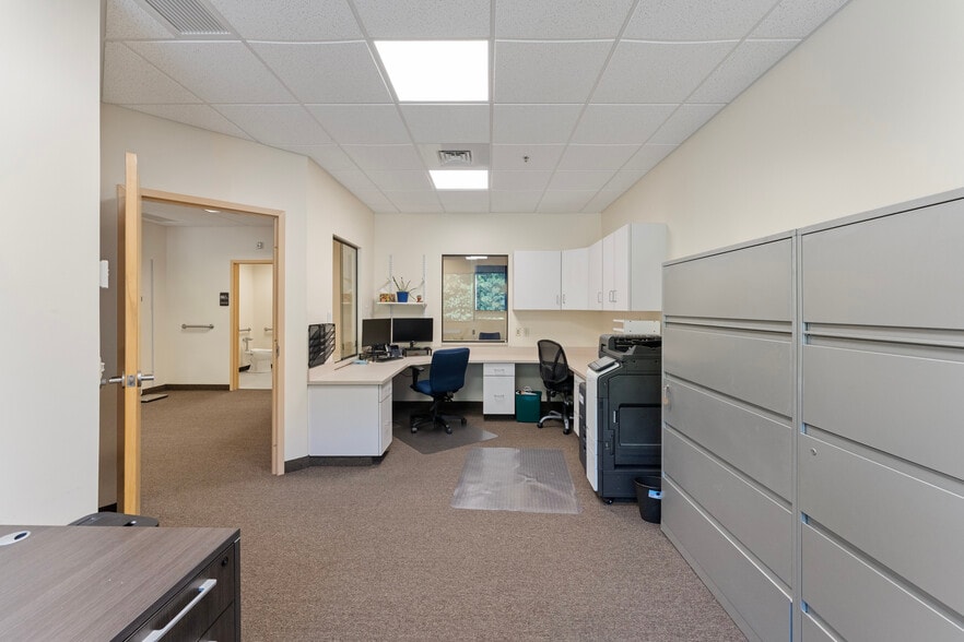More Photos Of 265 Benton Dr, East Longmeadow Medical For Sale