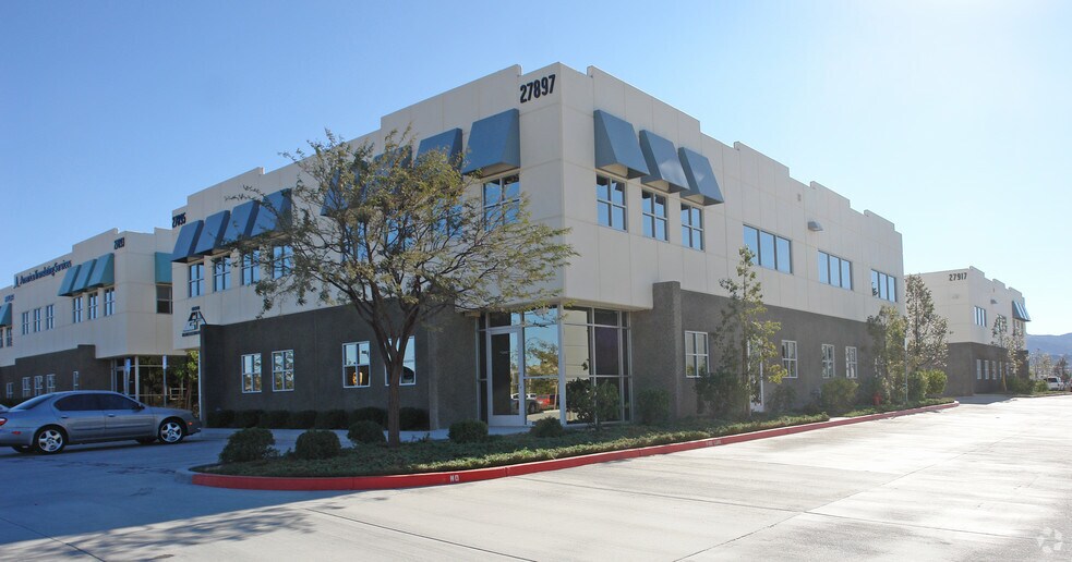 More Photos Of 27875 Smyth Dr, Santa Clarita Medical For Lease