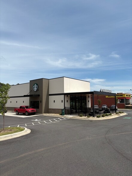 More Photos Of 3235 Augusta St, Greenville Fast Food For Sale