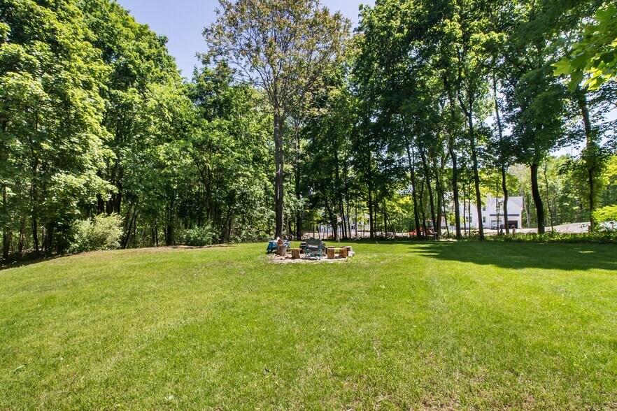 More Photos Of 40 High St, Acton Apartments For Sale