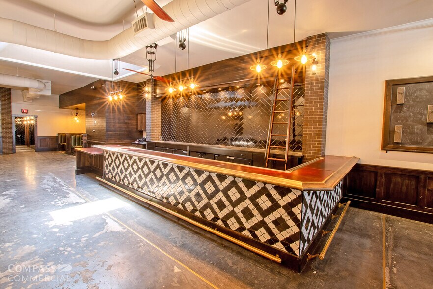 More Photos Of 1024 NW Bond St, Bend Storefront For Lease