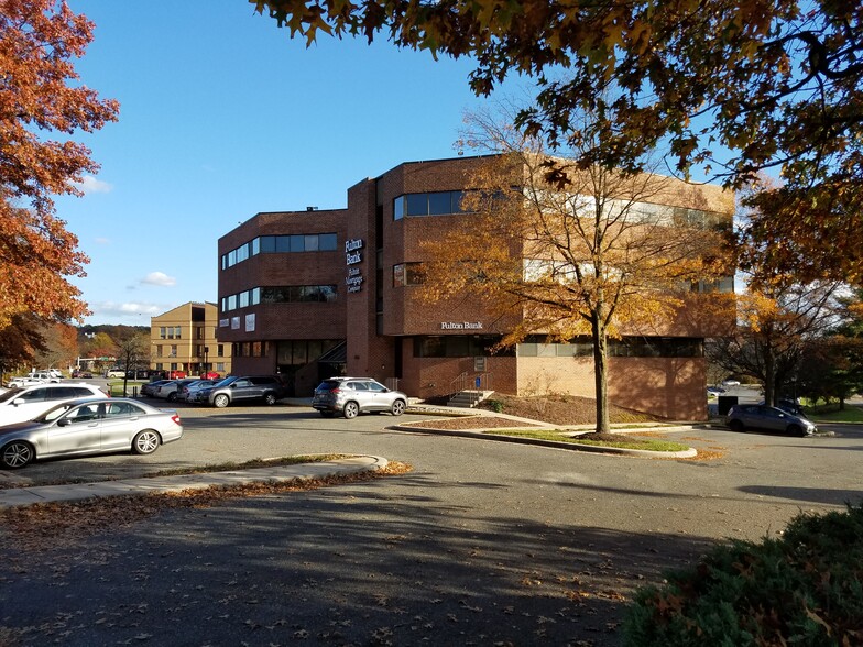 Primary Photo Of 7505 Greenway Center Dr, Greenbelt Office For Lease