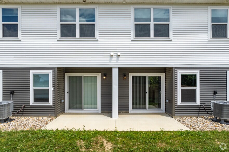 More Photos Of 11 Woodford Way, Pataskala Apartments For Sale