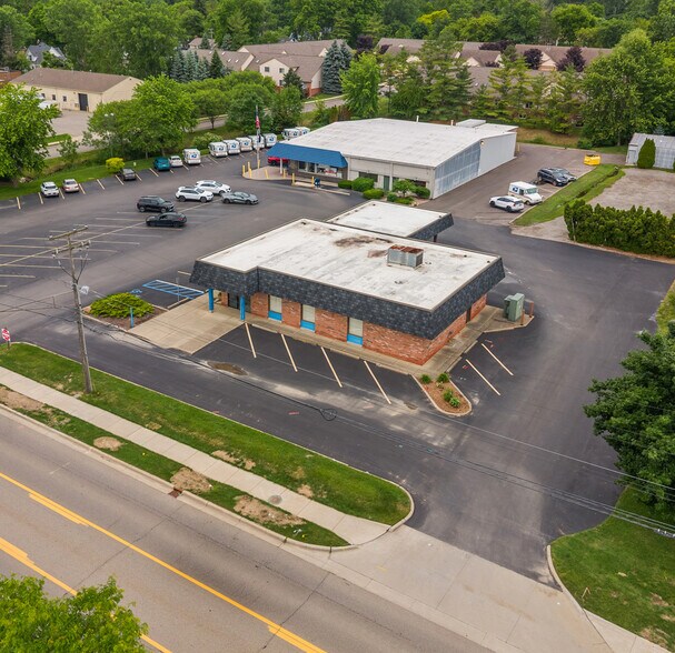 More Photos Of 58765 Van Dyke Ave, Washington Bank For Lease