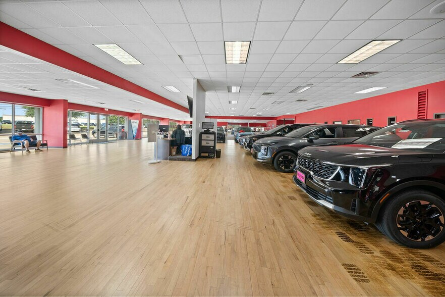 More Photos Of 4818 Troup Hwy, Tyler Auto Dealership For Sale