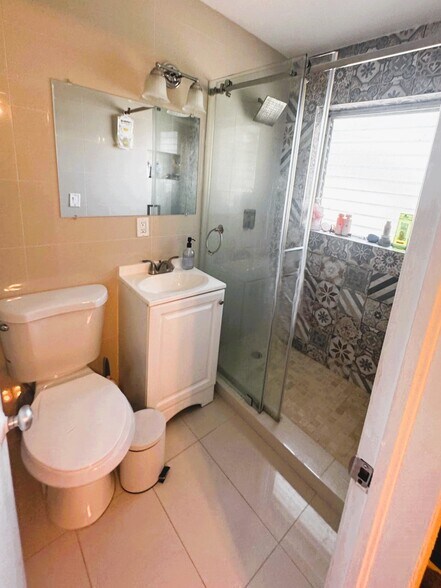 More Photos Of 1708 NE 20th Ave, Fort Lauderdale Apartments For Sale