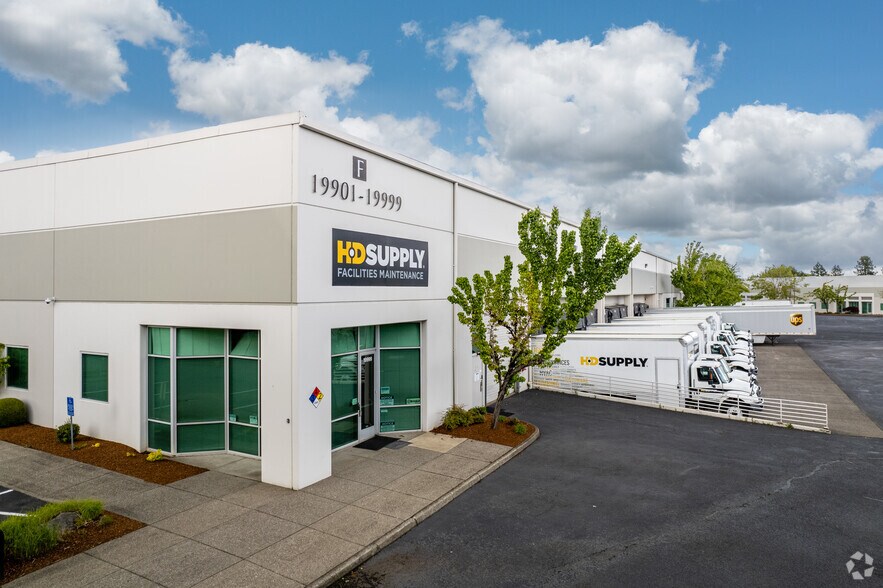 Primary Photo Of 19901-19999 SW 95th Pl, Tualatin Warehouse For Lease