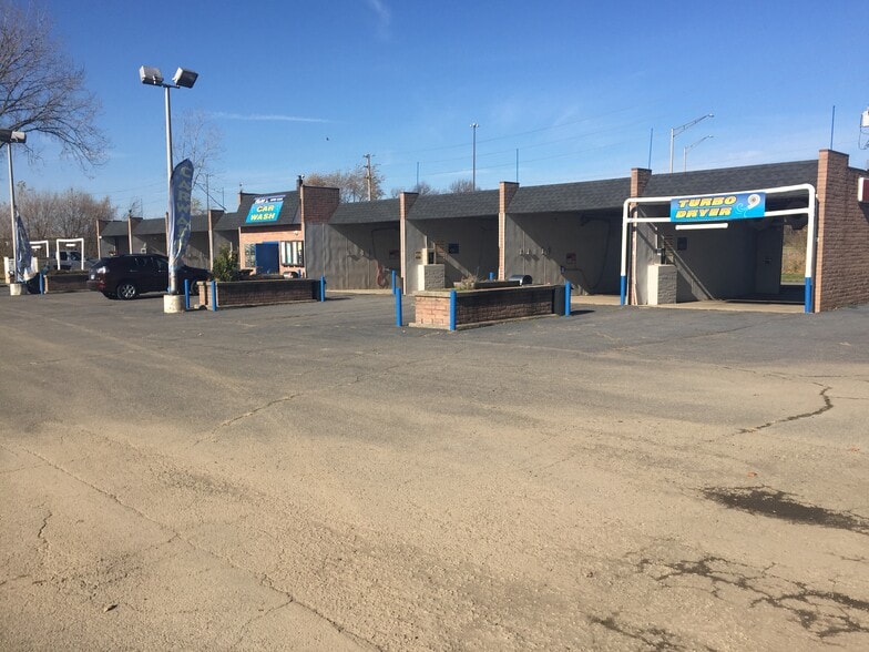 Primary Photo Of 2501 Portage Mall, Portage Carwash For Sale