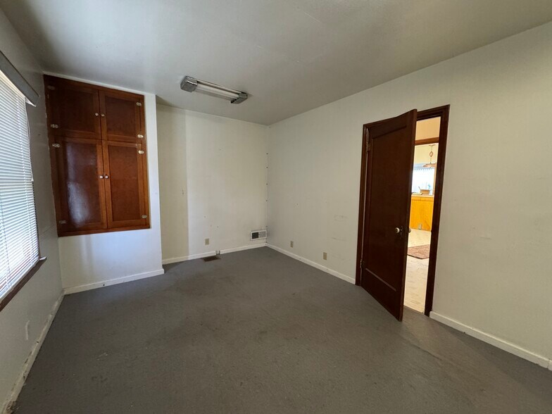 More Photos Of 120 9th Ave N, Buhl Multifamily For Sale
