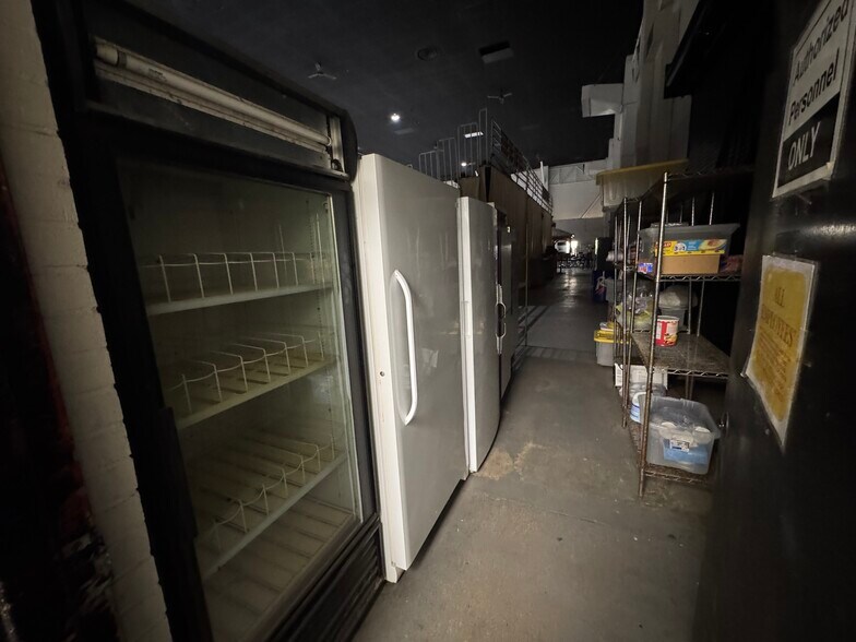 More Photos Of 10408 State Highway 64 E, Tyler Theater Concert Hall For Sale