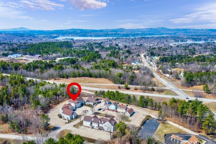 More Photos Of 25 Country Club Rd, Gilford Medical For Sale