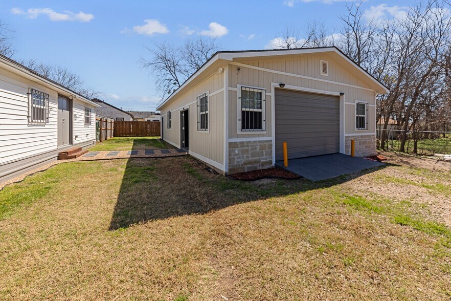 More Photos Of 210 W Dunn Ave, Killeen Office For Sale