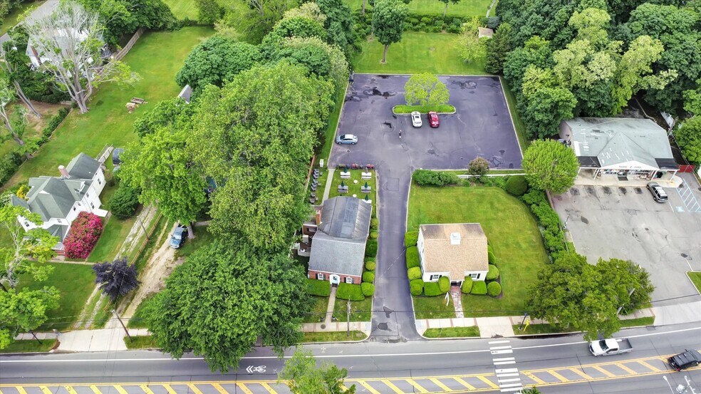 More Photos Of , Cutchogue Office For Sale