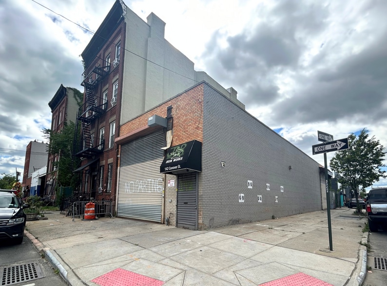 More Photos Of 142 Conover St, Brooklyn Warehouse For Lease
