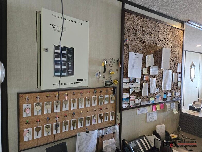 More Photos Of 775 W 5th Ave, Shaunavon Hotel For Sale