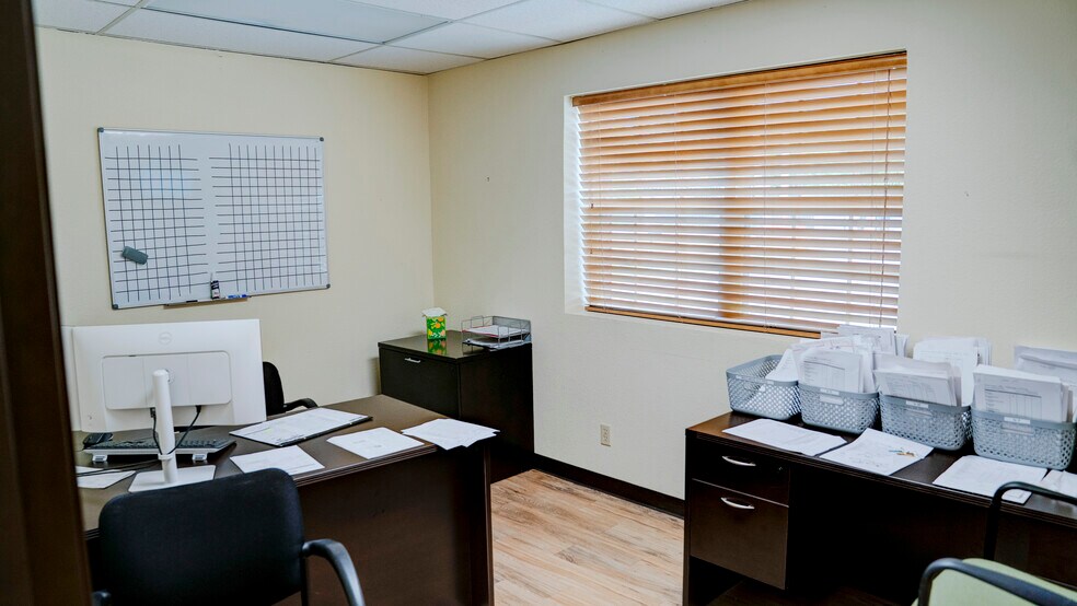 More Photos Of 5318 Bransford Rd, Colleyville Office For Sale