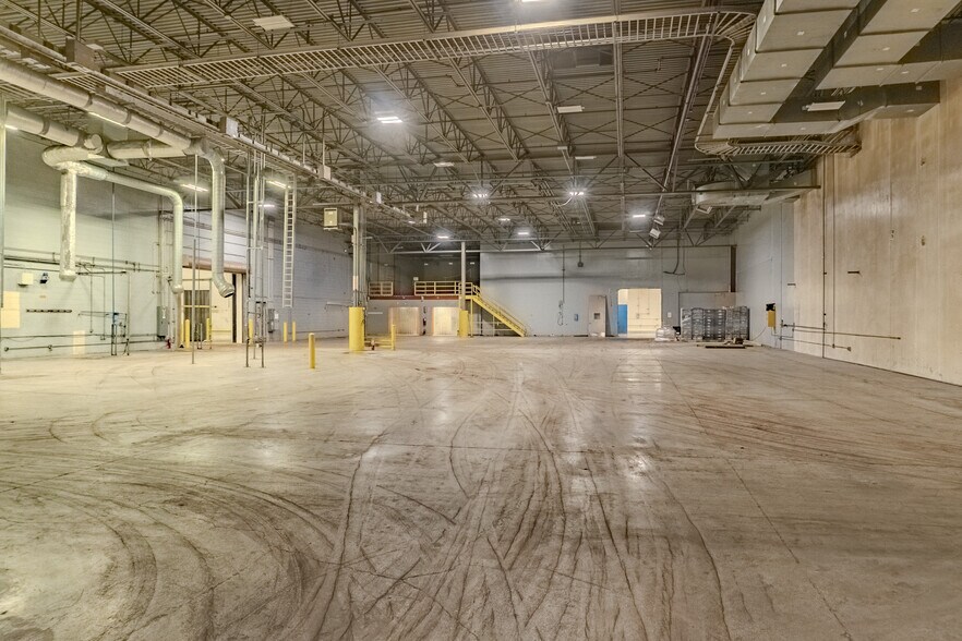 More Photos Of 4611 Wiseman Blvd, San Antonio Manufacturing For Sale