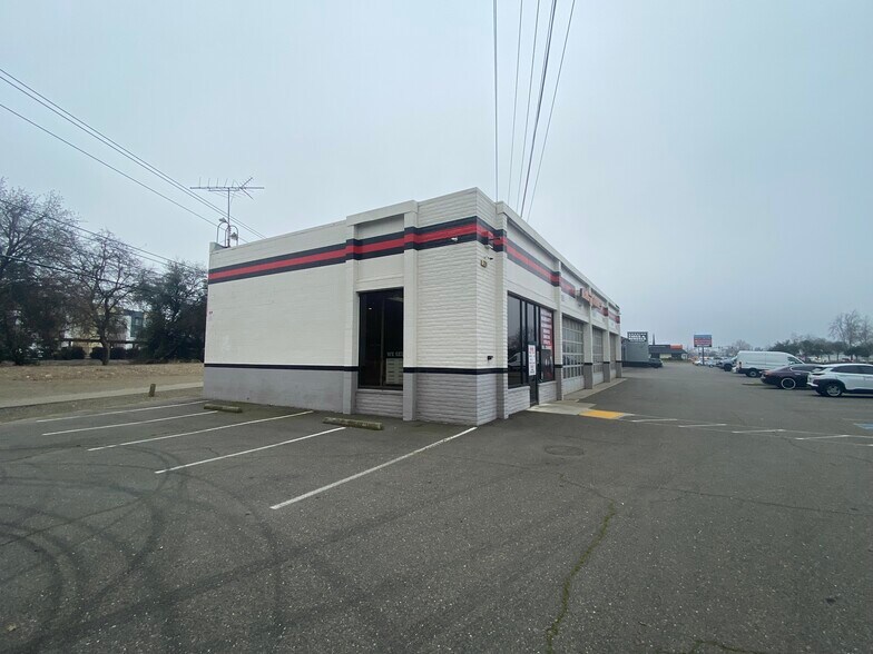 More Photos Of 2259 Sunrise Blvd, Rancho Cordova Auto Repair For Lease